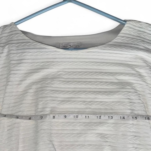 ✨ Olivia Matthews White Textured Side-Drape Dress (2X) - Picture 2 of 3